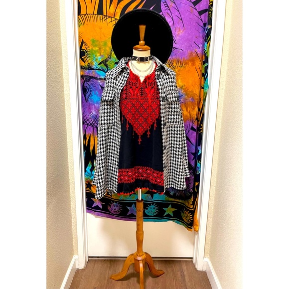 🌈 Lovely boho Jordan embroidered top - Picture 10 of 12